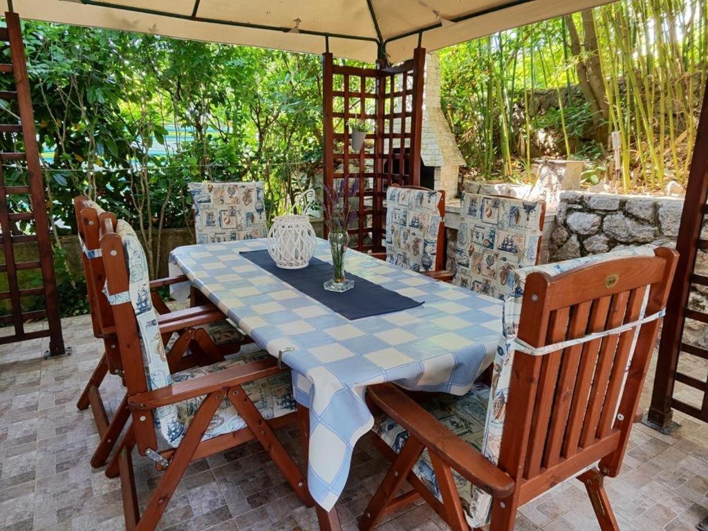 Apartment Bozena Krk Krk Town Εξωτερικό φωτογραφία