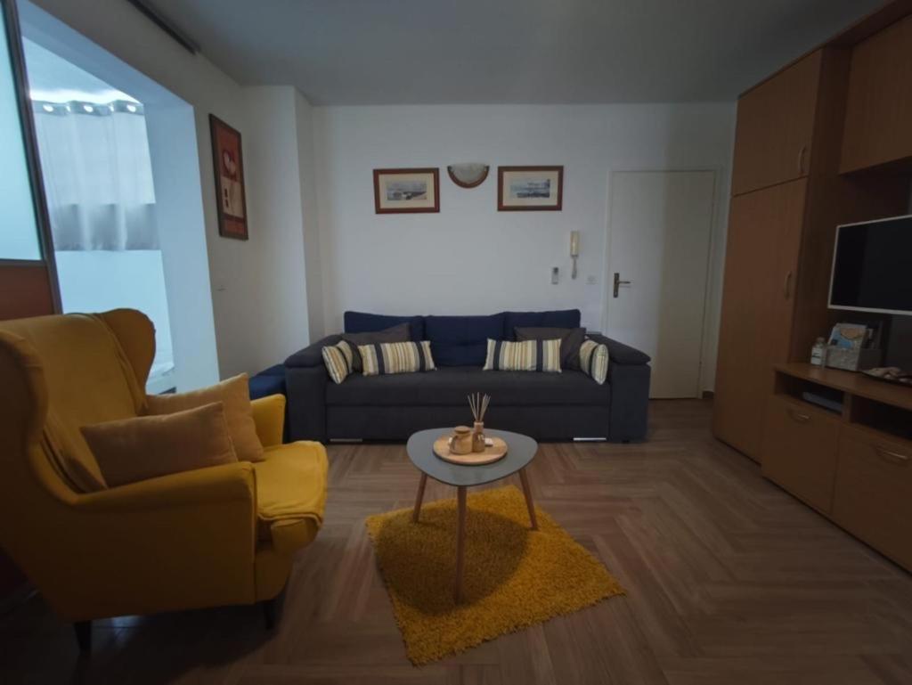 Apartment Bozena Krk Krk Town Εξωτερικό φωτογραφία